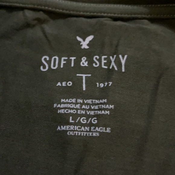 AE Soft & Sexy T - Picture 3 of 3